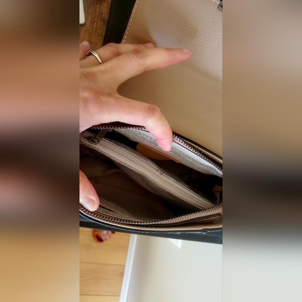 Cute Beige Bag - Picture 3 of 9